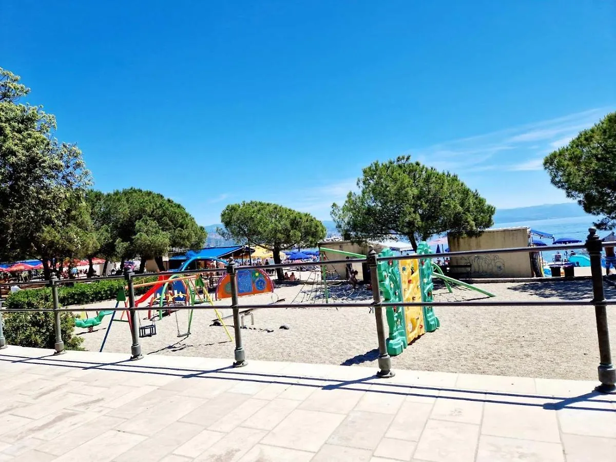 Ciro Apartment With Free Parking Ičići